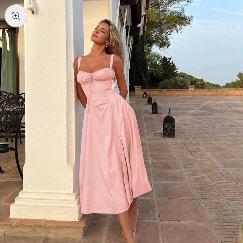 Anna & Lauren Lorelei Midi Dress in Pink